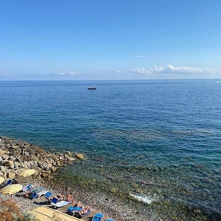 Appartamento Di Charme Nel Cuore Di Sanremo Exteriör bild